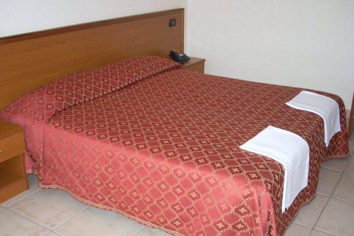 Room 7 of 45