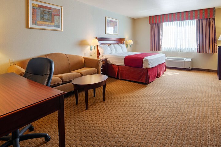 Room 4 of 14