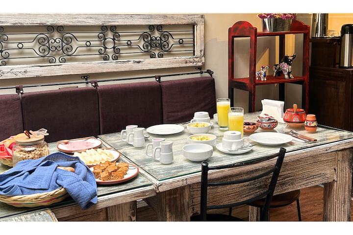 Breakfast/Coffee Service 71 of 108