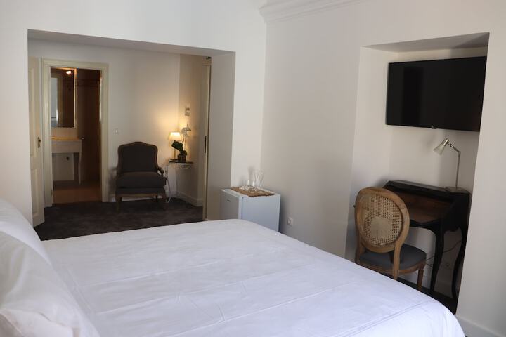 Room 8 of 55