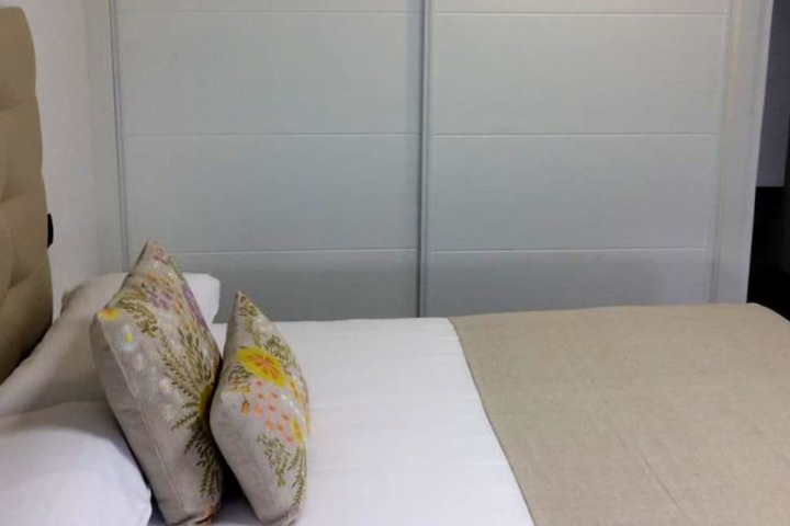 Room 2 of 33