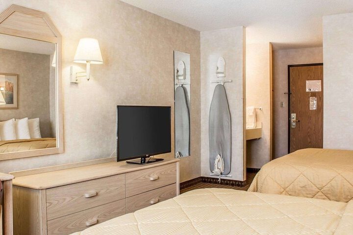 Room 12 of 46