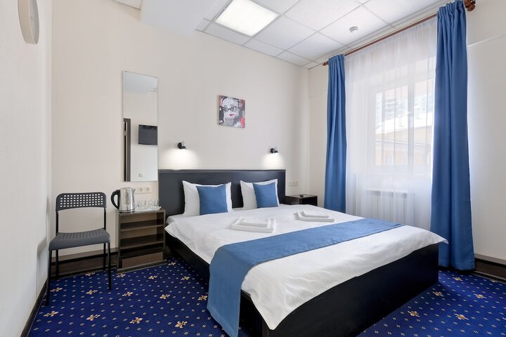 Room 21 of 40