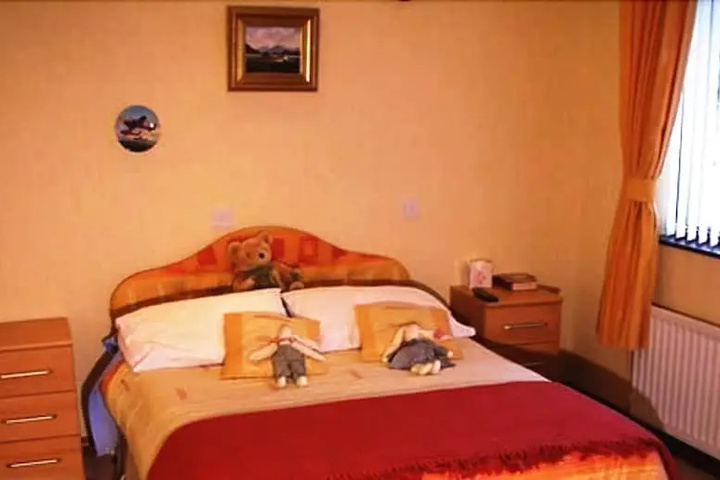 Room 7 of 10