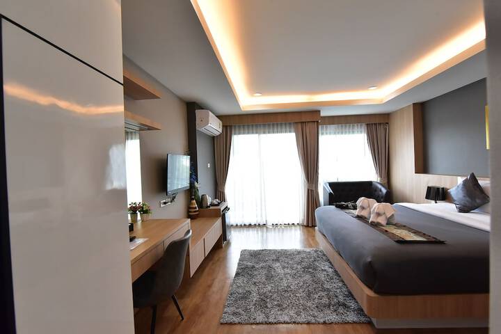 Room 27 of 52