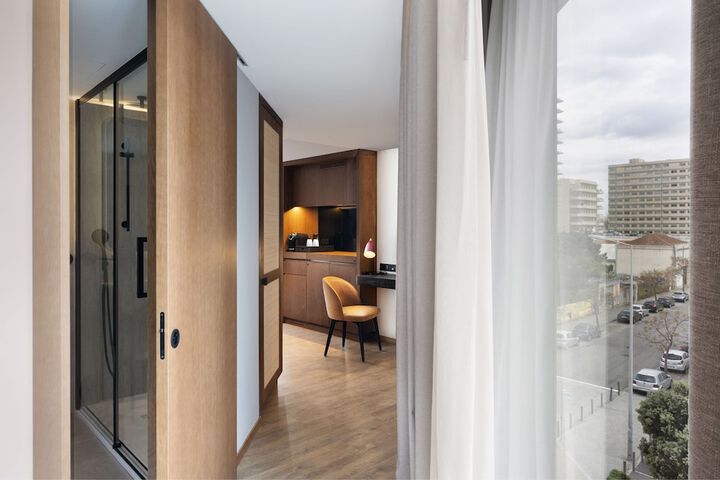 Room 22 of 47