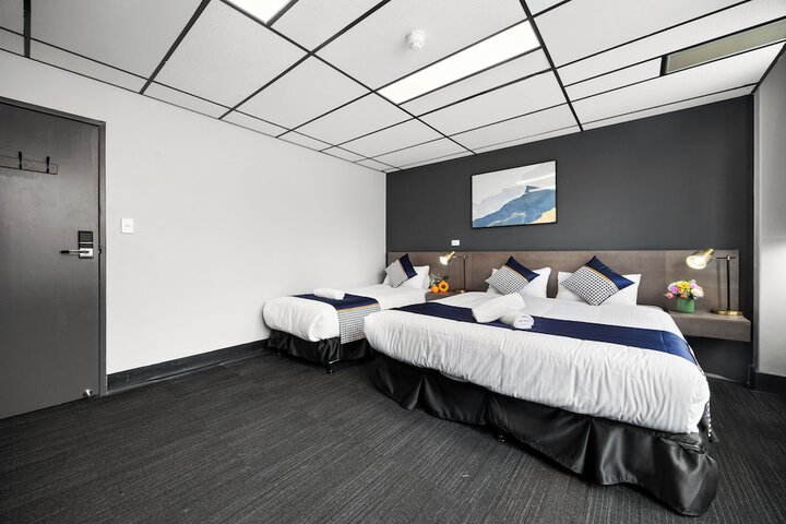 Room 18 of 57