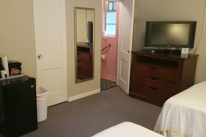 Room 31 of 43