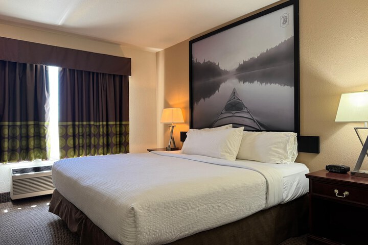 Room 10 of 25