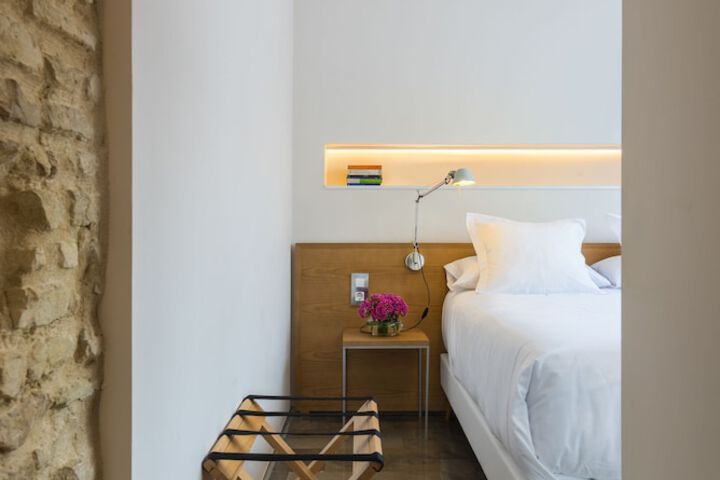 Room 3 of 54