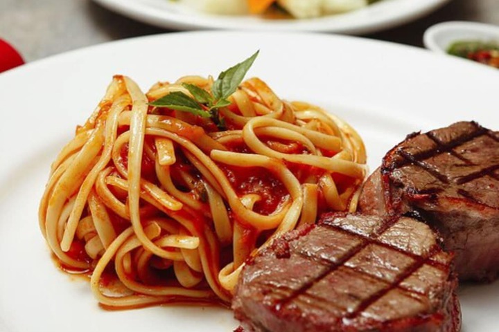 Dining 55 of 71