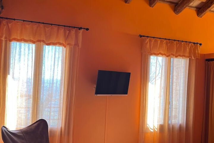 Room 10 of 43