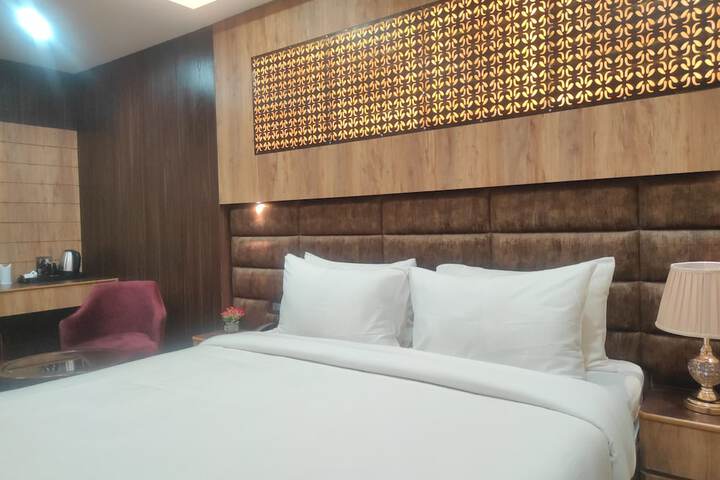 Room 31 of 110