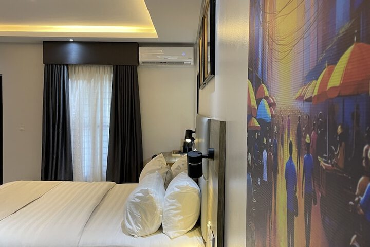 Room 29 of 46