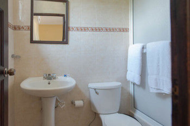 Room 2 of 18