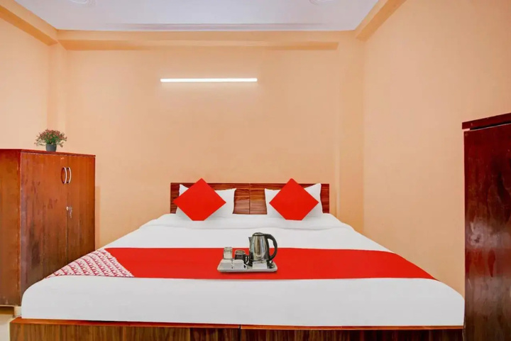 Room 3 of 13