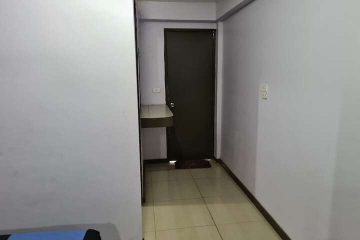 Room 22 of 42