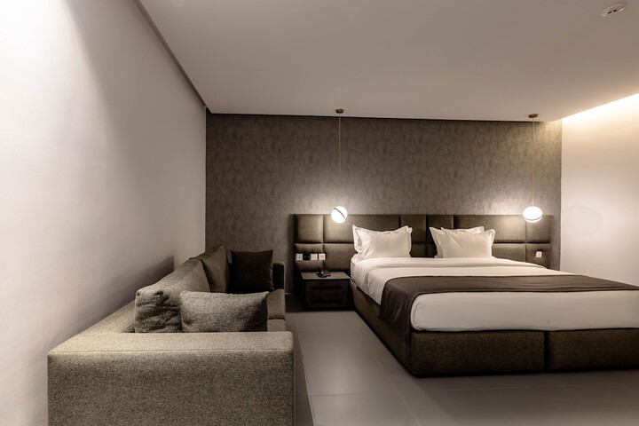 Room 11 of 86