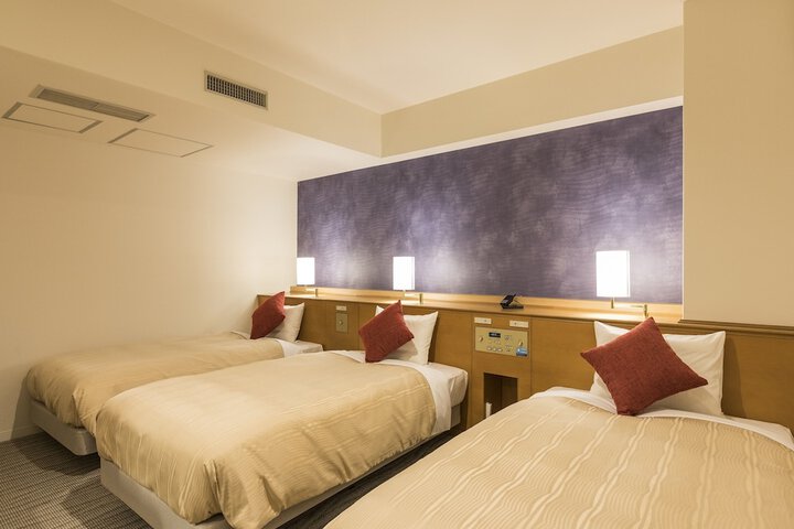 Room 17 of 86