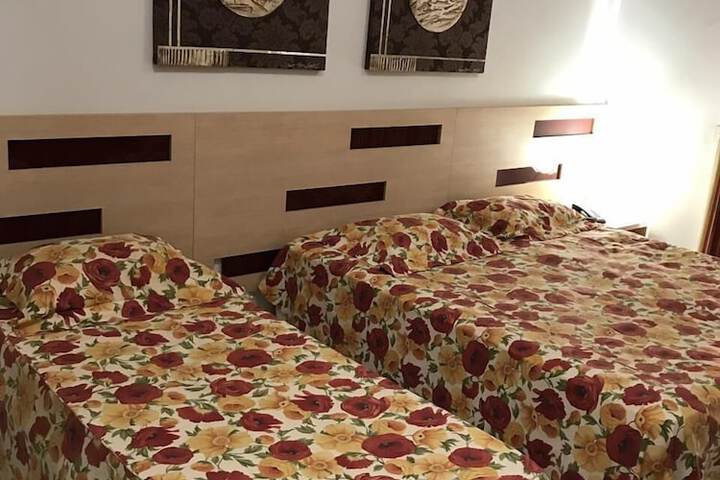 Room 4 of 35