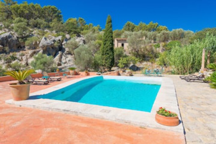 Pool 5 of 7