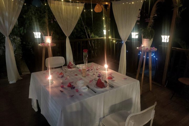 Dining 105 of 161