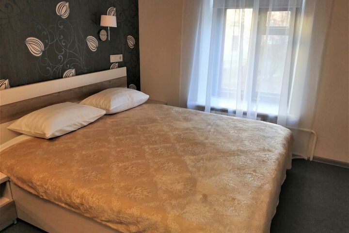 Room 21 of 31