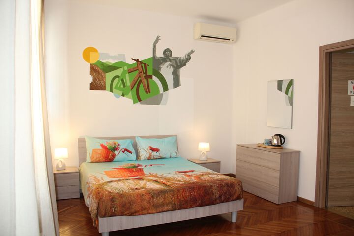 Room 28 of 35