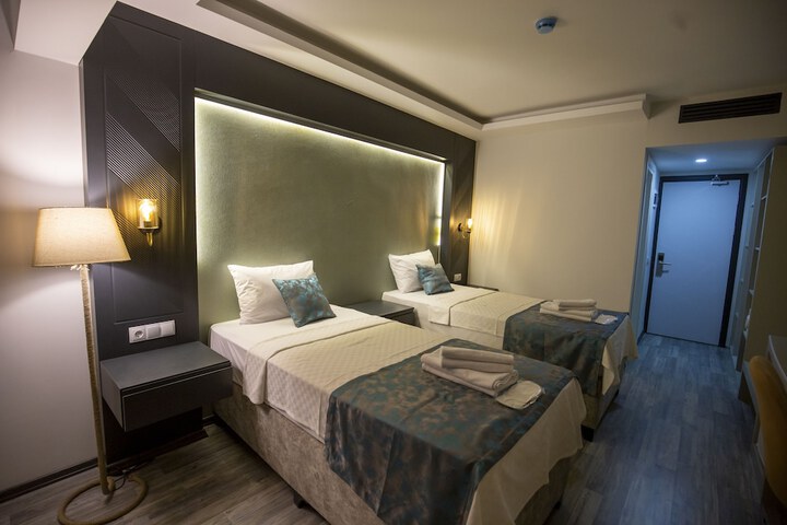 Room 8 of 58