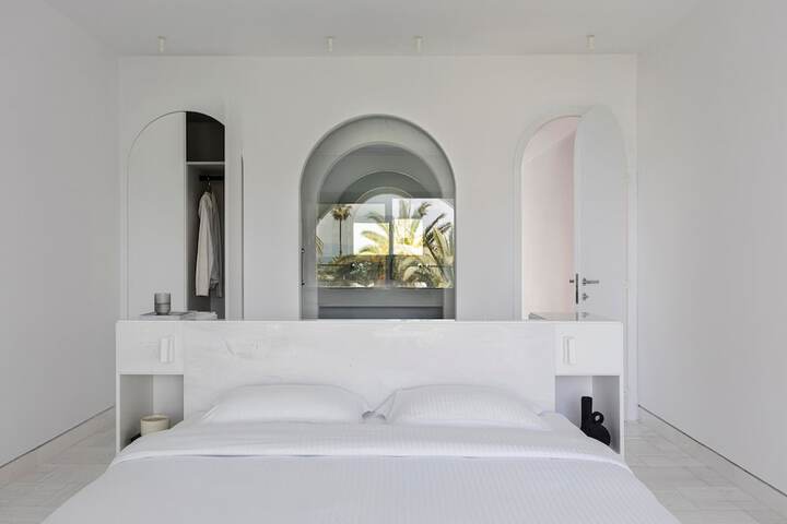 Room 41 of 227