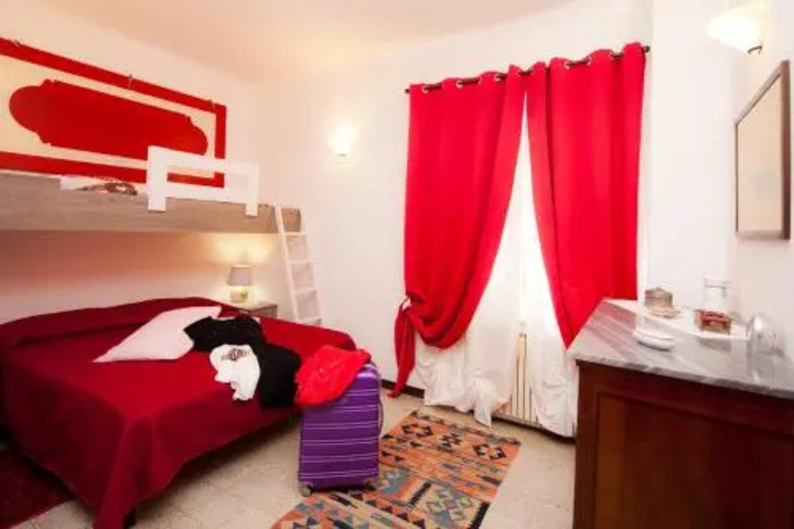 Room 5 of 23