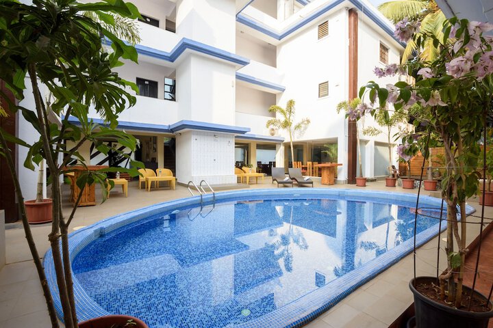Pool 18 of 26