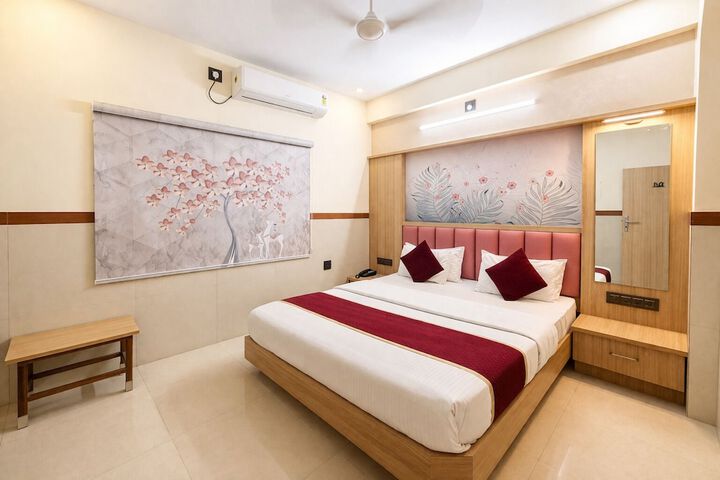 Room 14 of 19