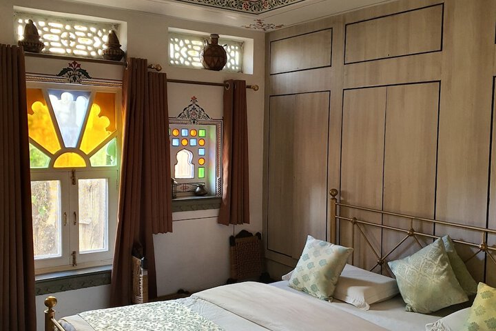 Room 10 of 50