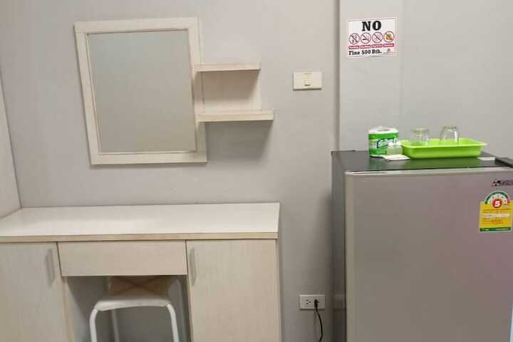 Room 14 of 195