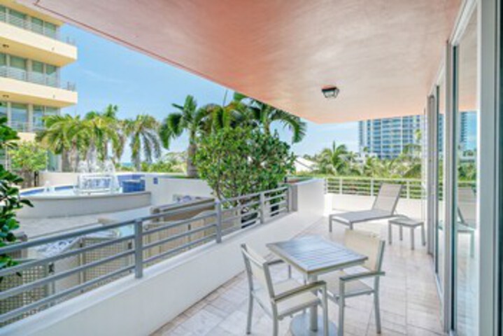 Terrace/Patio 315 of 318