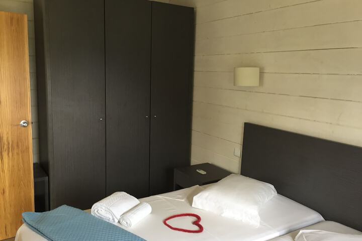 Room 3 of 55
