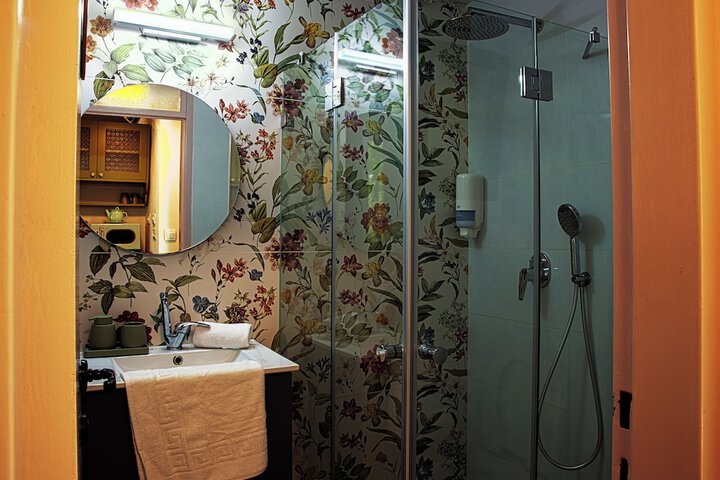 Room 20 of 43