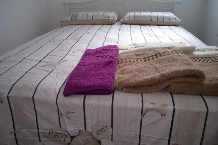 Room 2 of 20