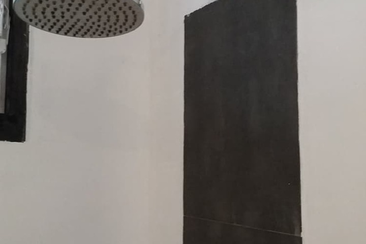 Room 12 of 33