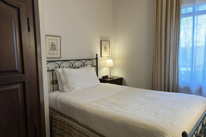Room 95 of 177