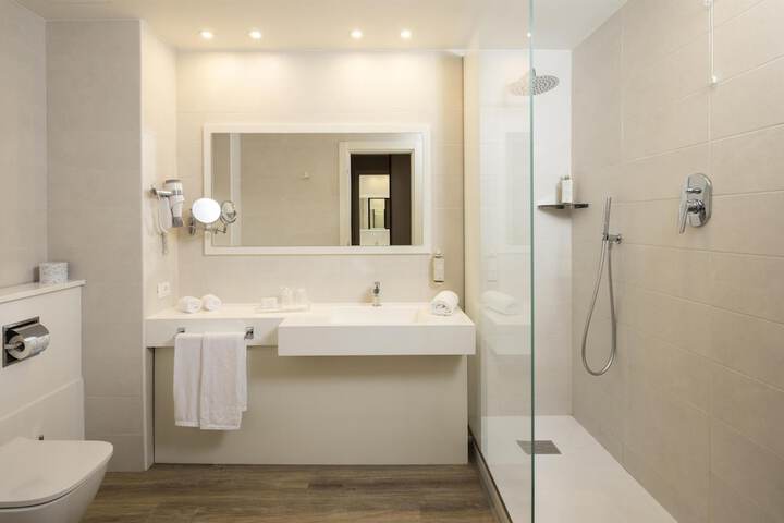 Bath Interior