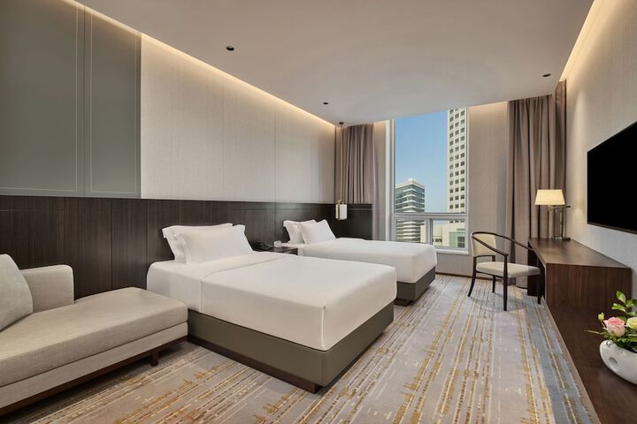 Room 5 of 37