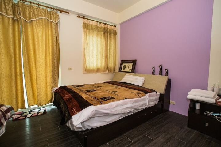 Room 6 of 15