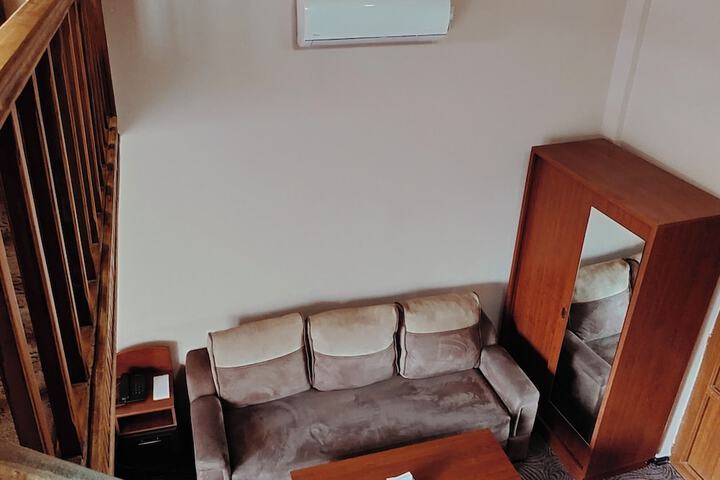 Room 54 of 164