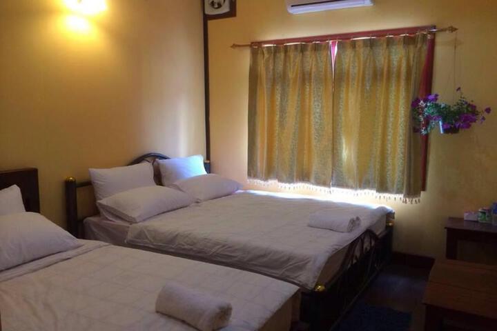 Room 3 of 5