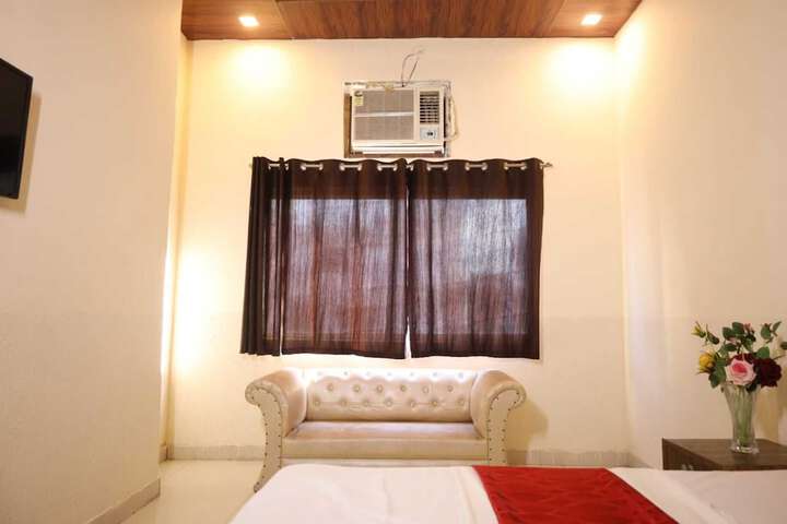 Room 15 of 35