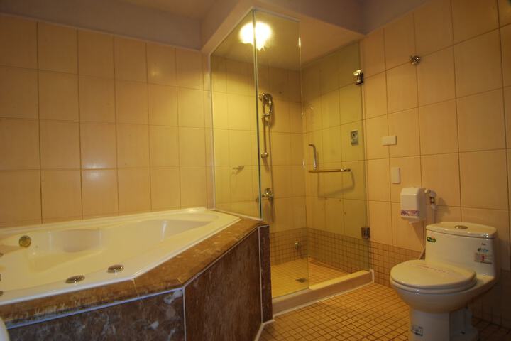 Clean Restrooms