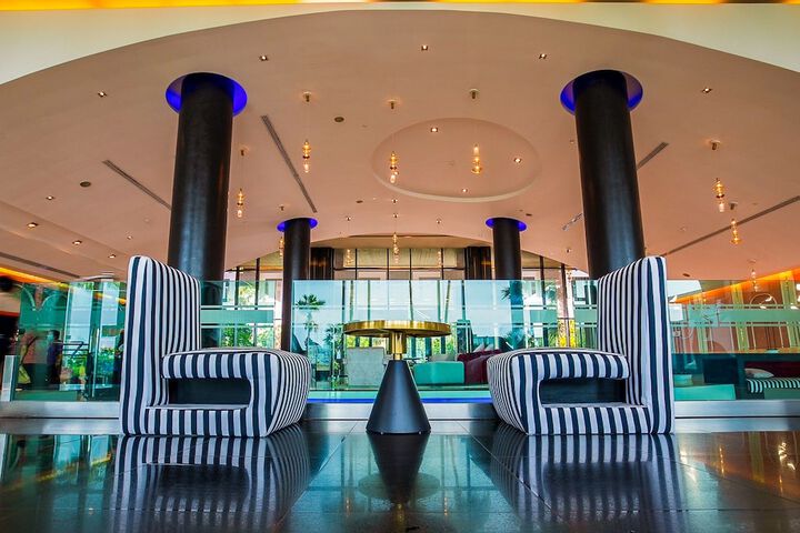 Guest Lobby