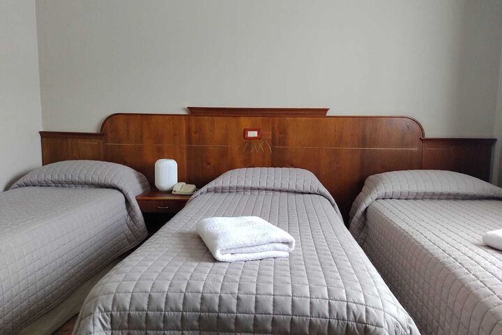 Room 13 of 51